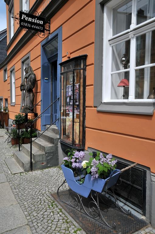 Pension Altstadt Moench In Top Lage Preis Inclusive 5 Prozent Bettensteuer Und Fruehstueck 슈트랄준트 외부 사진
